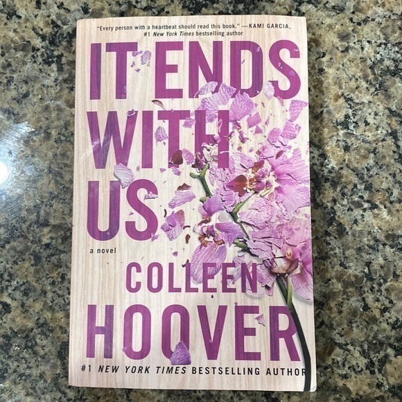 Colleen Hoover Other - It Ends With Us by Colleen Hoover GUC